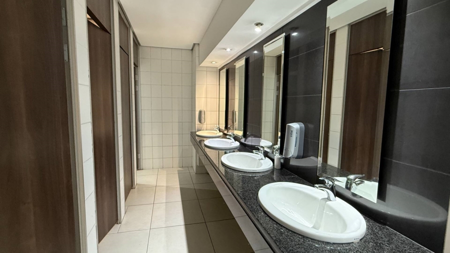 To Let commercial Property for Rent in Cape Town City Centre Western Cape